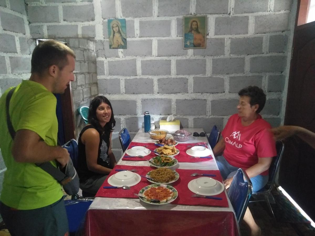 Arnolds Familly Homestay Bajawa Ngoại thất bức ảnh